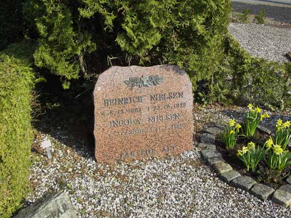 Billede af gravsten på Herning Vestre Kirkegård