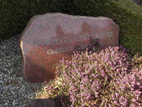 Billede af gravsten på Herning Vestre Kirkegård