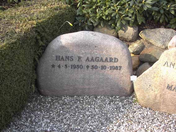 Billede af gravsten på Herning Vestre Kirkegård
