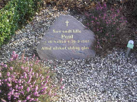 Billede af gravsten på Herning Vestre Kirkegård