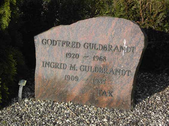 Billede af gravsten på Herning Vestre Kirkegård