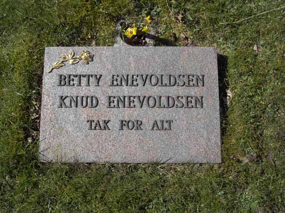 Billede af gravsten på Herning Vestre Kirkegård