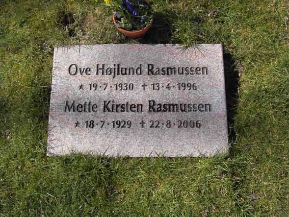 Billede af gravsten på Herning Vestre Kirkegård
