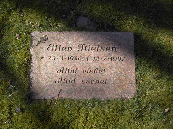 Billede af gravsten på Herning Vestre Kirkegård