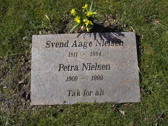 Billede af gravsten på Herning Vestre Kirkegård