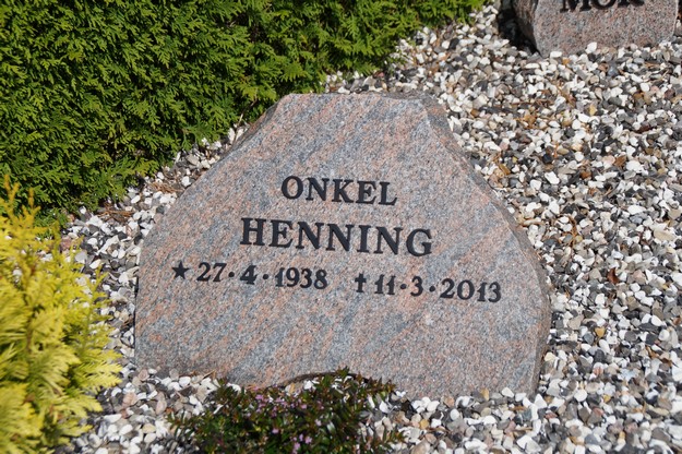 Billede af gravsten på Herning Vestre Kirkegård