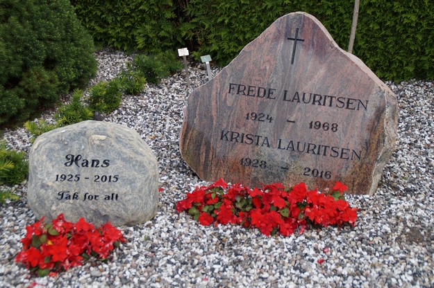 Billede af gravsten på Herning Vestre Kirkegård
