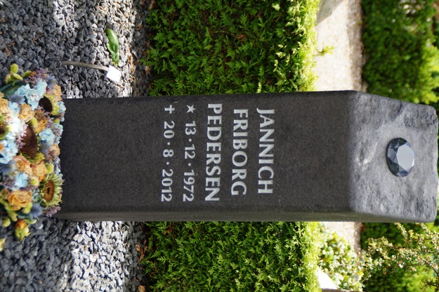 Billede af gravsten på Herning Vestre Kirkegård