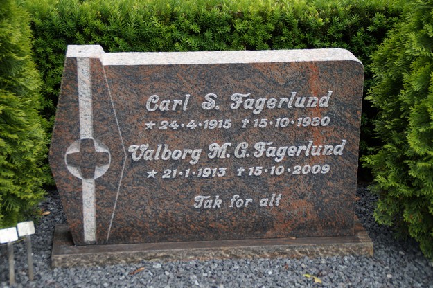 Billede af gravsten på Herning Vestre Kirkegård