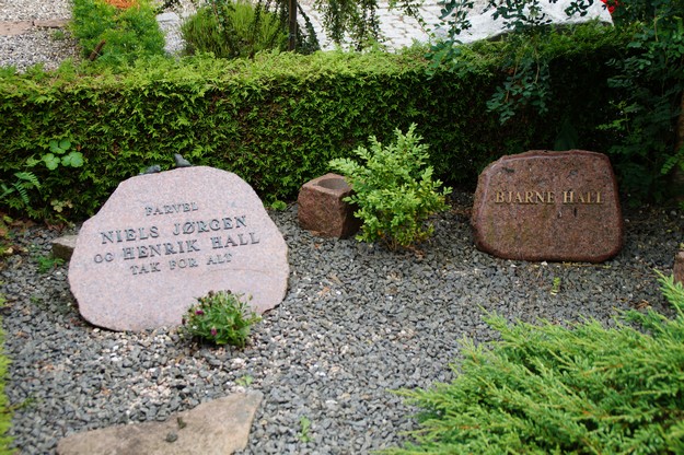 Billede af gravsten på Herning Vestre Kirkegård