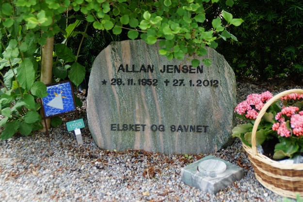 Billede af gravsten på Herning Vestre Kirkegård
