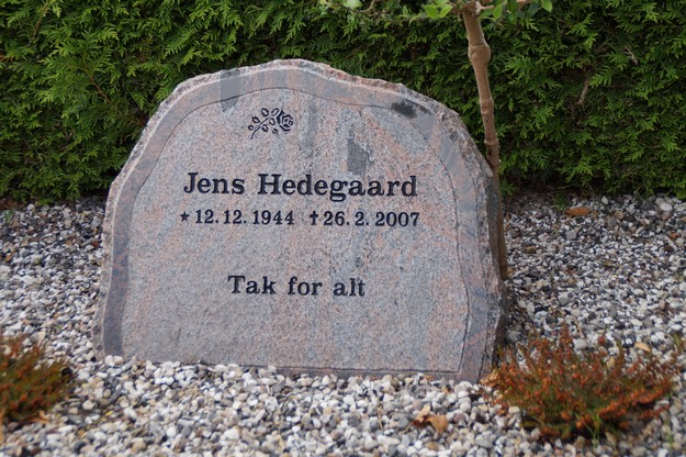 Billede af gravsten på Herning Vestre Kirkegård