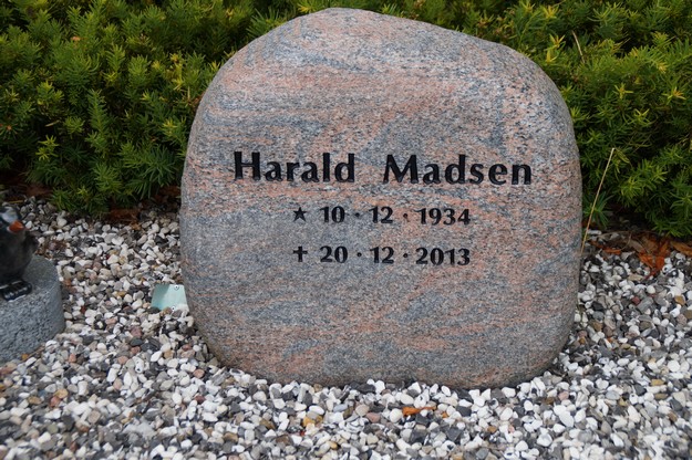 Billede af gravsten på Herning Vestre Kirkegård