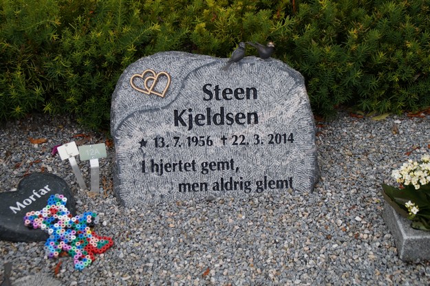 Billede af gravsten på Herning Vestre Kirkegård