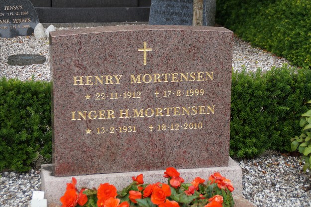 Billede af gravsten på Herning Vestre Kirkegård