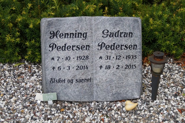 Billede af gravsten på Herning Vestre Kirkegård