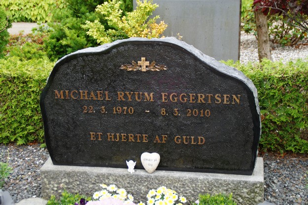 Billede af gravsten på Herning Vestre Kirkegård