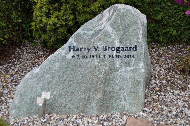 Billede af gravsten på Herning Vestre Kirkegård