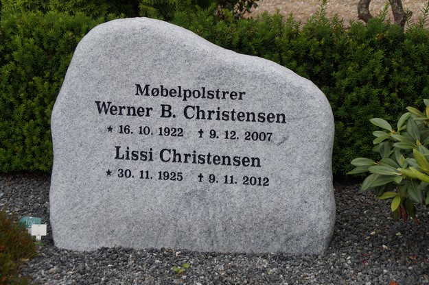 Billede af gravsten på Herning Vestre Kirkegård
