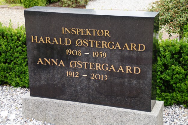 Billede af gravsten på Herning Vestre Kirkegård