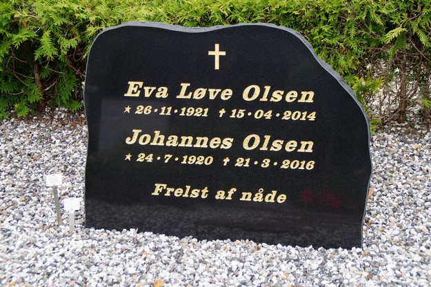 Billede af gravsten på Herning Vestre Kirkegård