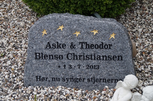 Billede af gravsten på Herning Vestre Kirkegård