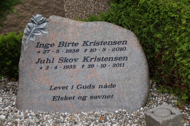 Billede af gravsten på Herning Vestre Kirkegård