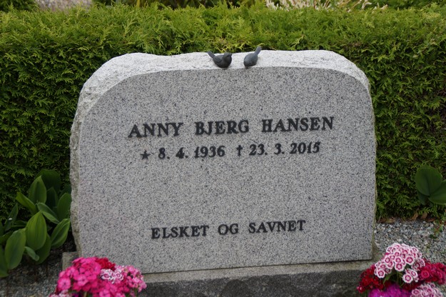 Billede af gravsten på Herning Vestre Kirkegård