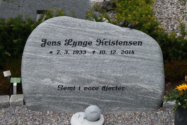 Billede af gravsten på Herning Vestre Kirkegård