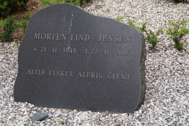 Billede af gravsten på Herning Vestre Kirkegård
