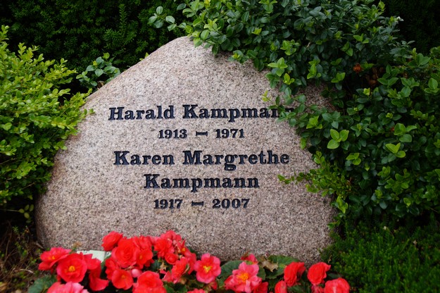 Billede af gravsten på Herning Vestre Kirkegård