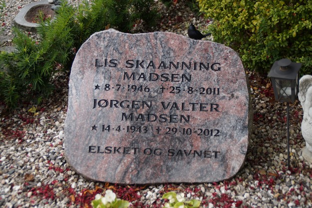 Billede af gravsten på Herning Vestre Kirkegård