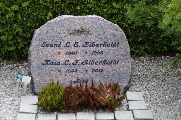 Billede af gravsten på Herning Vestre Kirkegård