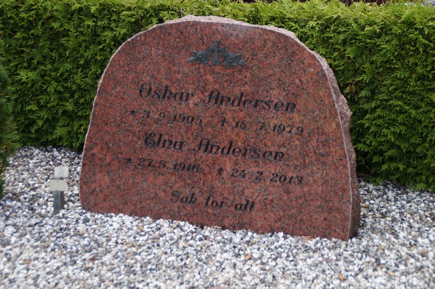Billede af gravsten på Herning Vestre Kirkegård
