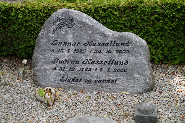 Billede af gravsten på Herning Vestre Kirkegård