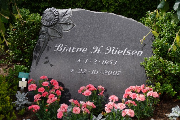 Billede af gravsten på Herning Vestre Kirkegård