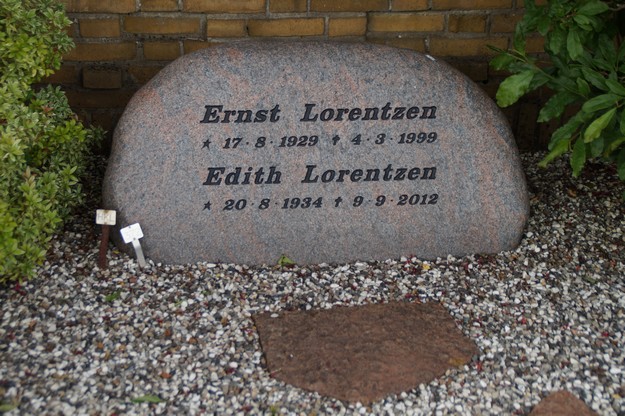 Billede af gravsten på Herning Vestre Kirkegård