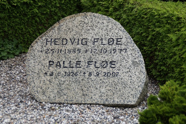 Billede af gravsten på Herning Vestre Kirkegård