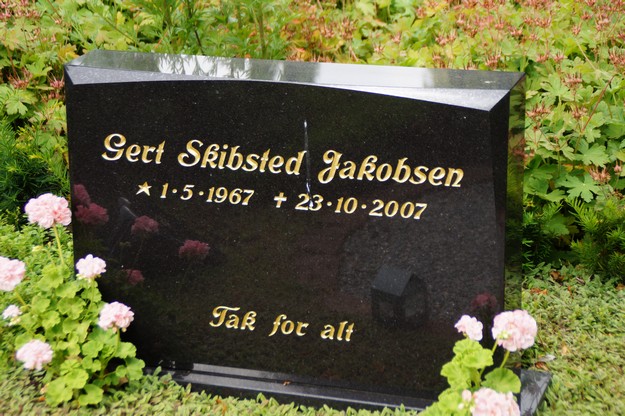 Billede af gravsten på Herning Vestre Kirkegård