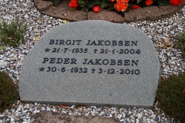 Billede af gravsten på Herning Vestre Kirkegård