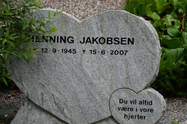 Billede af gravsten på Herning Vestre Kirkegård
