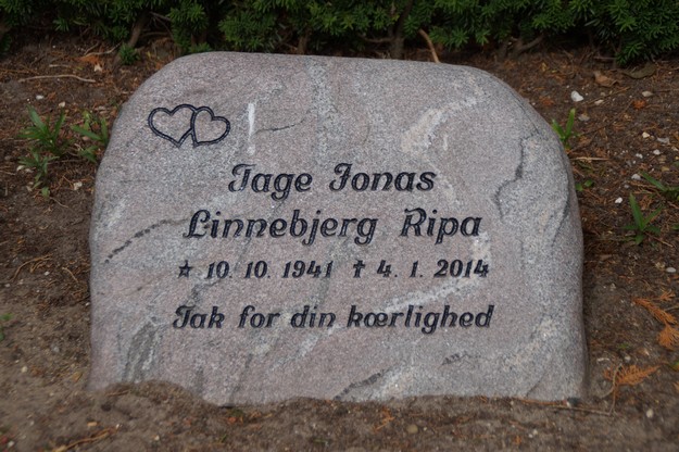 Billede af gravsten på Herning Vestre Kirkegård