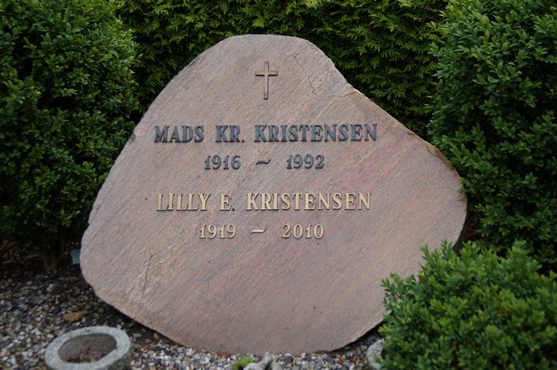 Billede af gravsten på Herning Vestre Kirkegård