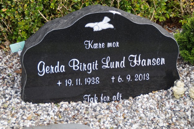 Billede af gravsten på Herning Vestre Kirkegård