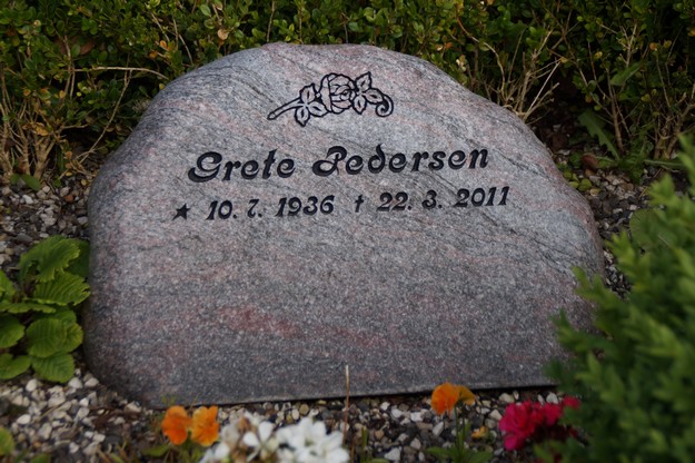 Billede af gravsten på Herning Vestre Kirkegård