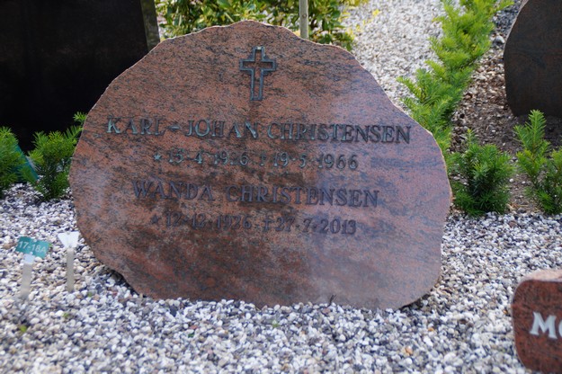 Billede af gravsten på Herning Vestre Kirkegård