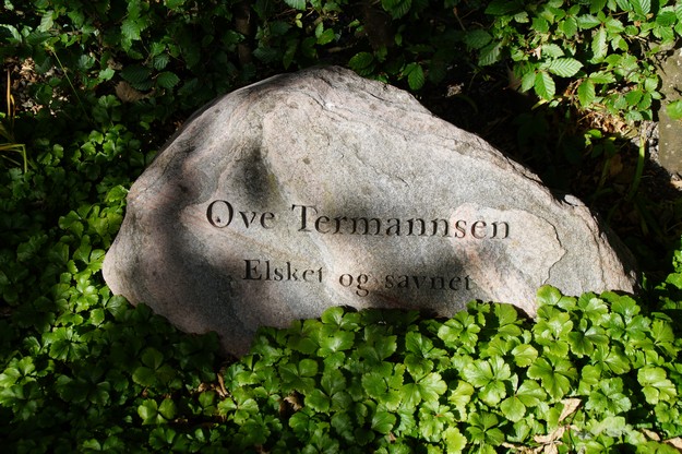 Billede af gravsten på Herning Vestre Kirkegård
