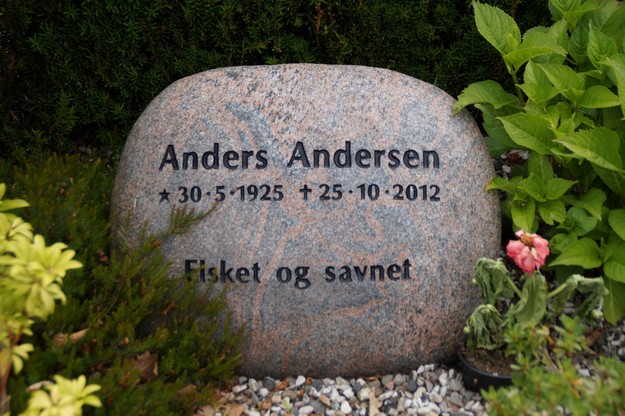 Billede af gravsten på Herning Vestre Kirkegård