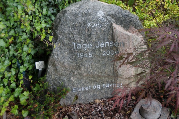 Billede af gravsten på Herning Vestre Kirkegård
