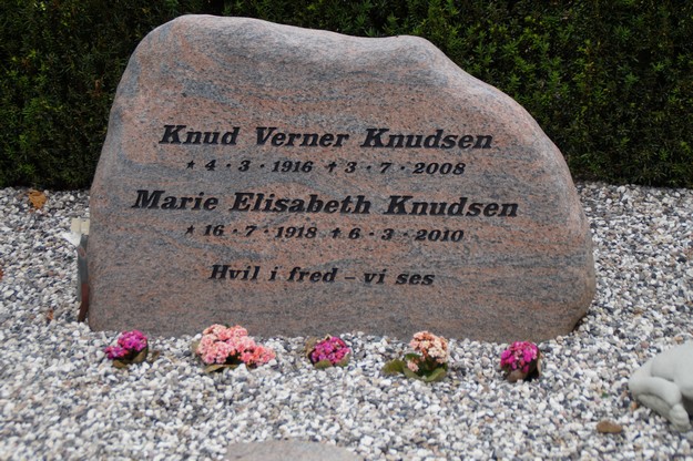 Billede af gravsten på Herning Vestre Kirkegård